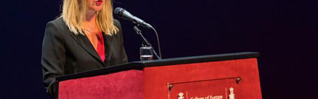 Euroopa Liidu endised ja praegused kõrged ametnikud nabiti kinni süüdistatuna raha kõrvalepanemises