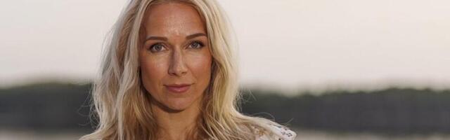 КЛІК | Тримайте кулак! Ленна Курма підтримує футбольну кампанію свого відомого експейту.