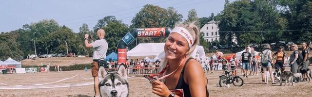 ФОТОД | Час летить! Келлі Сілдару відзначила день народження свого улюбленця миленьким подарунком.