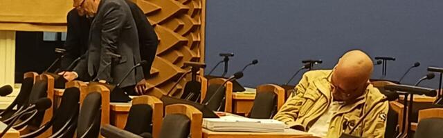 Sotsiaalmeedias tugevneb lihtinimeste viha võimukliki vastu