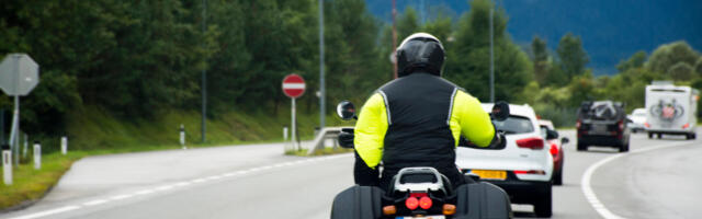 Чи готові початкові мотоциклісти, які керують автомобілем? Рекомендації щодо безпечного спільного руху.
