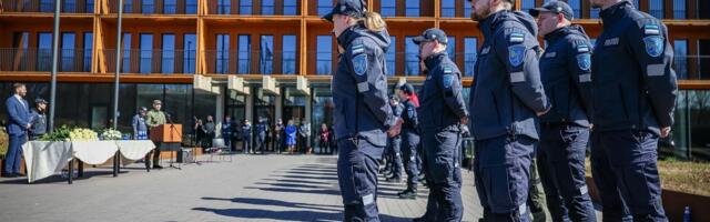 FOTOD | Teenistusse asus 61 uut politseinikku, suurem osa neist tegi karjääripöörde