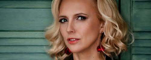 [KUULA INTERVJUUD] Monokomöödiaga Türile jõudev Ragne Pekarev -  kunagine süütu, kristliku taustaga Järvamaa maatüdruk, kes jõudis vanuses 40+ esimest korda elus sekspoodi