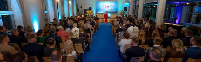 Võru maakonna 2025. aasta ettevõtlikke inimesi tunnustati kood/Võru õppekeskuses