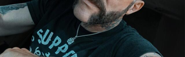 Rootslaste Mustasch annab 20. novembril kontserdi klubis Helitehas