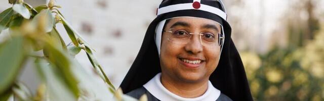 Старший монах Піритського монастиря: "У нас є телевізор. Але якось так виходить, що у нас немає часу його дивитися."