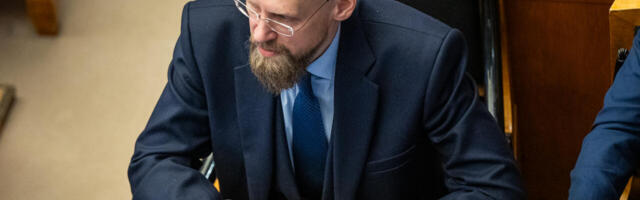 Varro Vooglaid: в енергетичному розвитку приймаються рішення з настільки далекосяжними наслідками, що в цьому питанні слід проводити референдум.