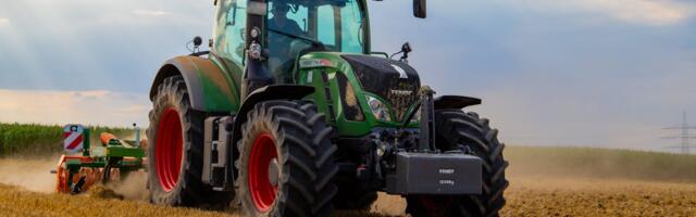 Üle 400 traktori liigub täna linnadesse – põllumehed annavad ühise signaali Eesti toidutootmise tuleviku nimel