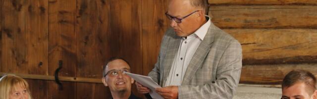 Lääne-Nigula volikogu liige istungil: vat jõulunaist tahaks!