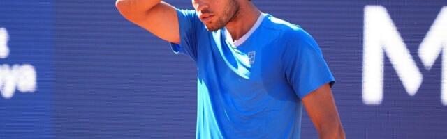 Alcaraz pidi vigastuse tõttu Barcelona turniiri pooleli jätma