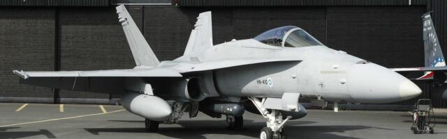 У Рованіємі впало військове літак бойового знищення Hornet з Фінляндії. Пілот катапультувався.