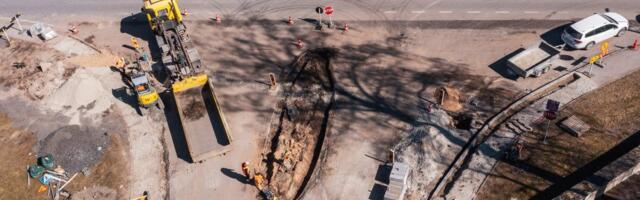 Чи потрібен ремонт доріг? Дороги розпадаються, грошей не вистачає як на ремонт, так і на будівництво.