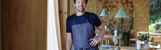 Maailma kuulsaima restorani peakokk lahkus vägivallasüüdistuste järel ametist