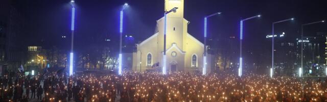 FOTOD | Уцентрі свободи відбувся факельний марш, проведений під керівництвом Партії "Європейська Консолідація Вибору".