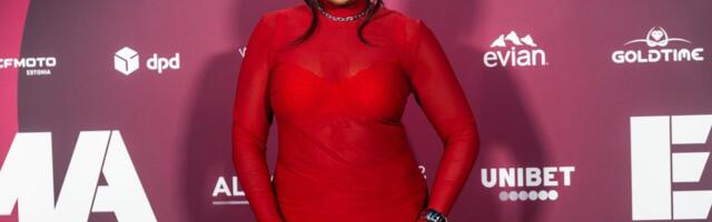 KLÕPS | Kristina Pärtelpoeg tähistas sünnipäeva. „32 ei olegi tegelikult nii hull“