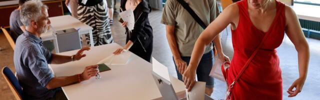 Šveitsi valijad lükkasid tagasi ettepaneku piirata elanikkond 10 miljoniga