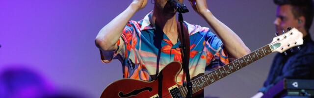 Värske abielumees Marten Kuningas_ nagu kadunud pusletükk oleks välja ilmunud ja õigesse kohta klõpsanud