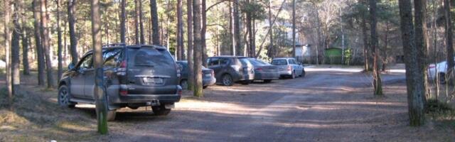 Tallinna Nõmme linnaosa piiras pärast elanike kaebusi rendiautode parkimist