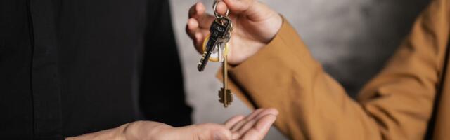 Lõuna prefektuur: naine kaotas kelmidele korteri ja raha