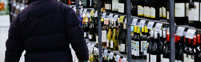 Ministeerium kaalub alkoholi müügilubade tasuliseks muutmist