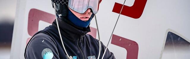 PARIMATE HULGAS | Hiidlased osalesid jääpurjetamise tiitlivõistlustel