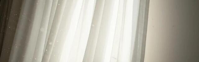 Täiuslikult puhtad kardinad – nipp, mis muudab need taas lumivalgeks