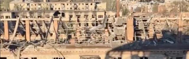 ВІДЕО: діти на ігровому майданчику