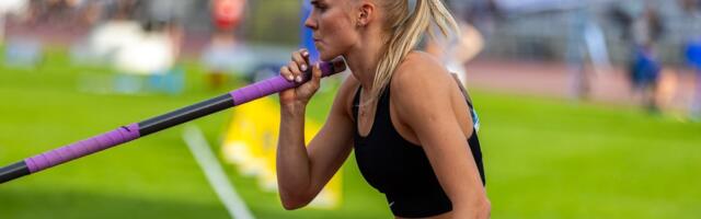 ВІДЕО | Марлен Мюлла покращила рекорд зі стрибків з жердиною в США