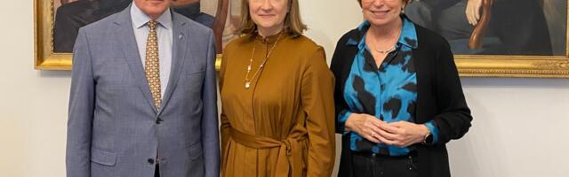 Leedu suursaadik Gitana Skripkaitė külastas Tartu Ülikooli