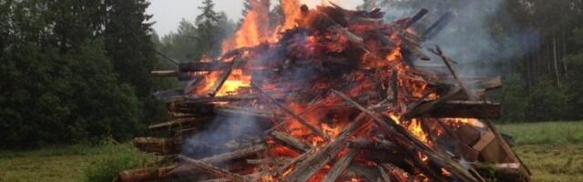 Jaanipäeva ettevalmistused läksid varakult põlema Alavere küla pargis