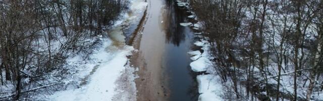 ГАЛЕРЕЯ | Як весняна велика вода! У Вільянді є декілька непрохідних доріг.