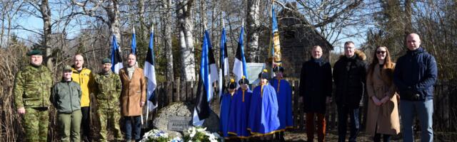 ФОТО: В Ярвамаа відзначали  річницю від дня народження державного голови Августа Рея.