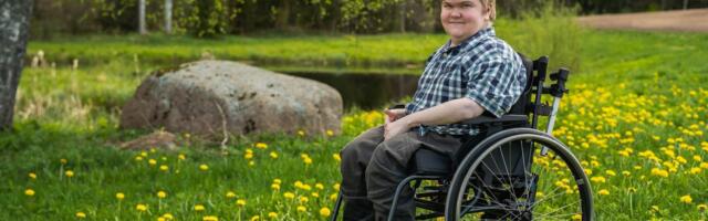 Palun aita, et Marule jääks alles võimalus ise hingata! Ülirasket lihashaigust põdeva noormehe ravirahast on puudu 54 000 eurot 