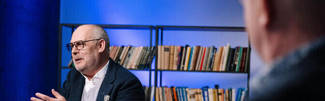 Karis: "Осінній бал" для мене уявляється квартира, в яку не треба носити паливо на санях.