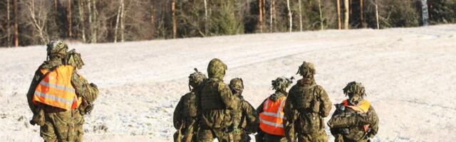 ВІД ЗНІЖЕННЯ НЕМАЄ КОРИСТІ: з військовою службою або без неї, всі чоловіки мають обов'язок захищати країну під час війни.