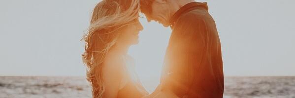 10 märki, et sa klammerdud tunde külge, mis tegelikult pole armastus