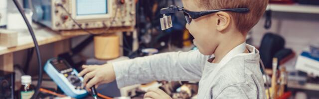 Raamat „Paul hakkab inseneriks“ paneb lapsed meisterdamisest vaimustuma