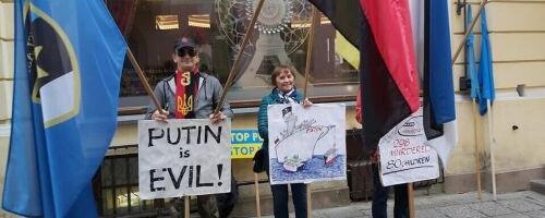 Середньовічний стежник: давайте закінчимо ці ставші неохайними вибухи в Кадриорзі.