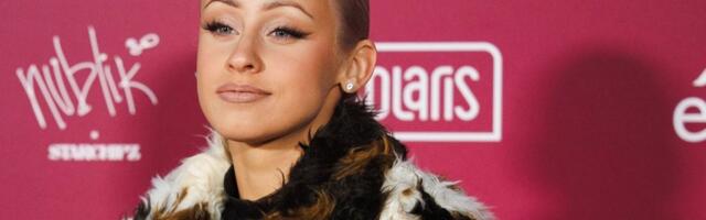 KLÕPS | Kuum suudlus! Lauljatar Merilin Mälk jagas uue kallimaga õrnusi