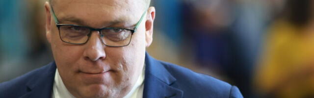 Hussari sõnul ei ole riigikogu juhatus nõuniku vallandamisega seotud