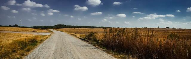 Lõuna-Eestis viiakse tolmuvaba katte alla üle 60 km teid
