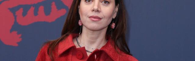 Mullu abikaasa matnud näitleja Aubrey Plaza ootab uue partneriga oma esimest last