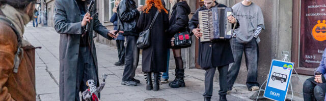 Pildid: Logovoi ja Južaninovi näitus loob uusi vaatenurki natüürmordile