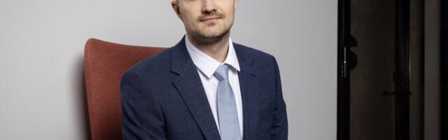 Vanemprokurör suundub tööle advokaadibüroosse