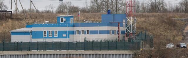 FOTOD | „Seal istuvad FSB töötajad, kes kuulavad pealt.“ Mis saladusi peidavad Ivangorodi antennid?