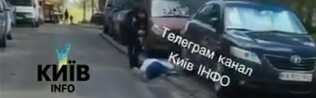 VIDEO: Kiievis avas mees automaatrelvast tule inimeste pihta NB! Nõrganärvilistele mittesoovitav