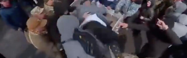 VIDEO: Ukrainas visati haiglajuht prügikasti