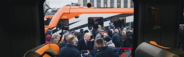FOTOD | Elron esmaesitles uusi elektrironge. Osa hommikusest proovisõidust tehti kiirusega 160 km/h