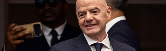 FIFA president sattus kriitika alla eralennukiga läbitud kümnete tuhandete kilomeetrite tõttu
