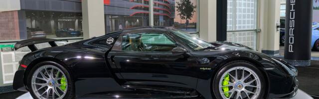 Venemaal muutusid Porsche autod rikke tõttu liikumatuks. „Viga võis olla tekitatud tahtlikult“